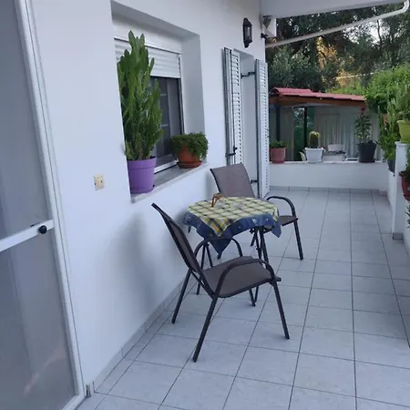 Holiday home Efi's