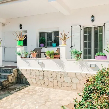 Сasa de vacaciones Efi's *